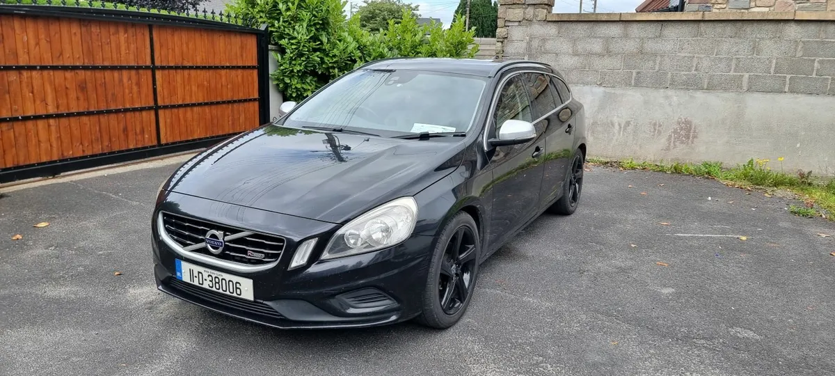 Volvo V60 2011 - Image 1