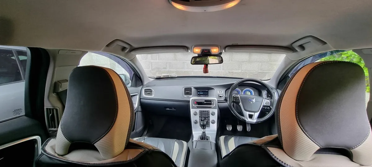 Volvo V60 2011 - Image 3