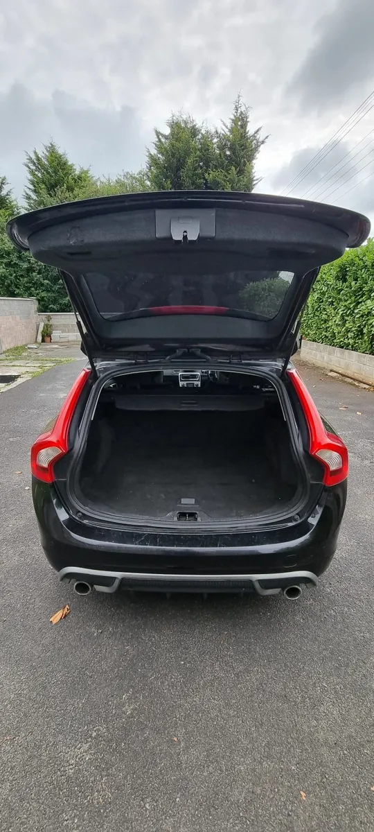 Volvo V60 2011 - Image 4