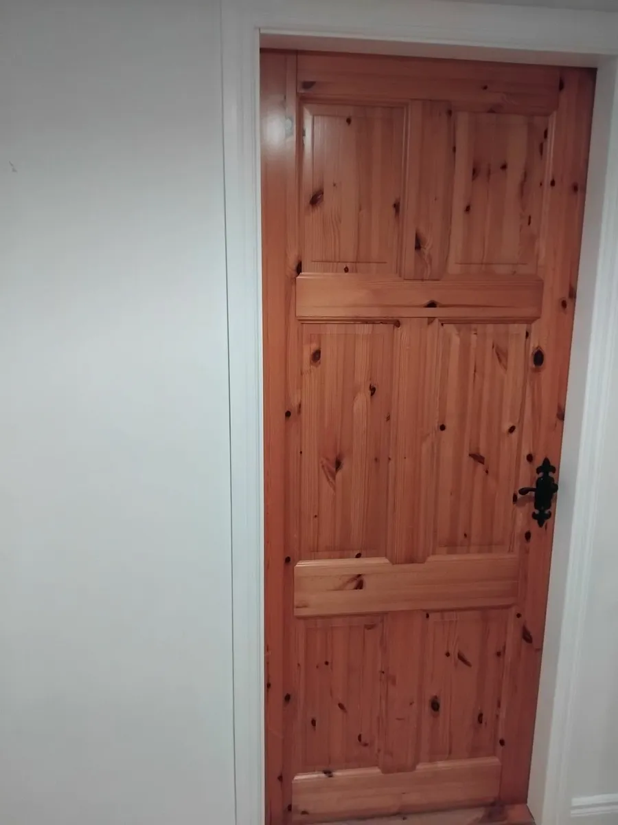 Internal doors - Image 1