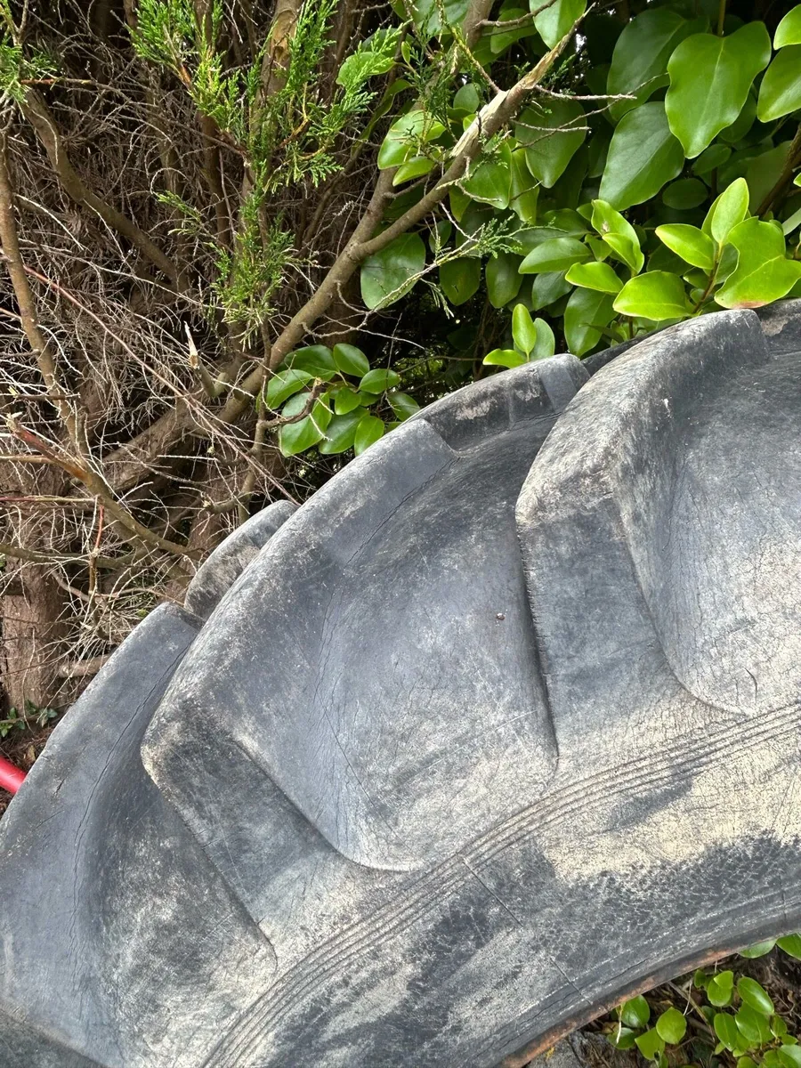 16.9R34 tyres - Image 3
