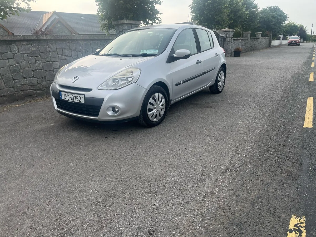 Renault Clio - Image 1