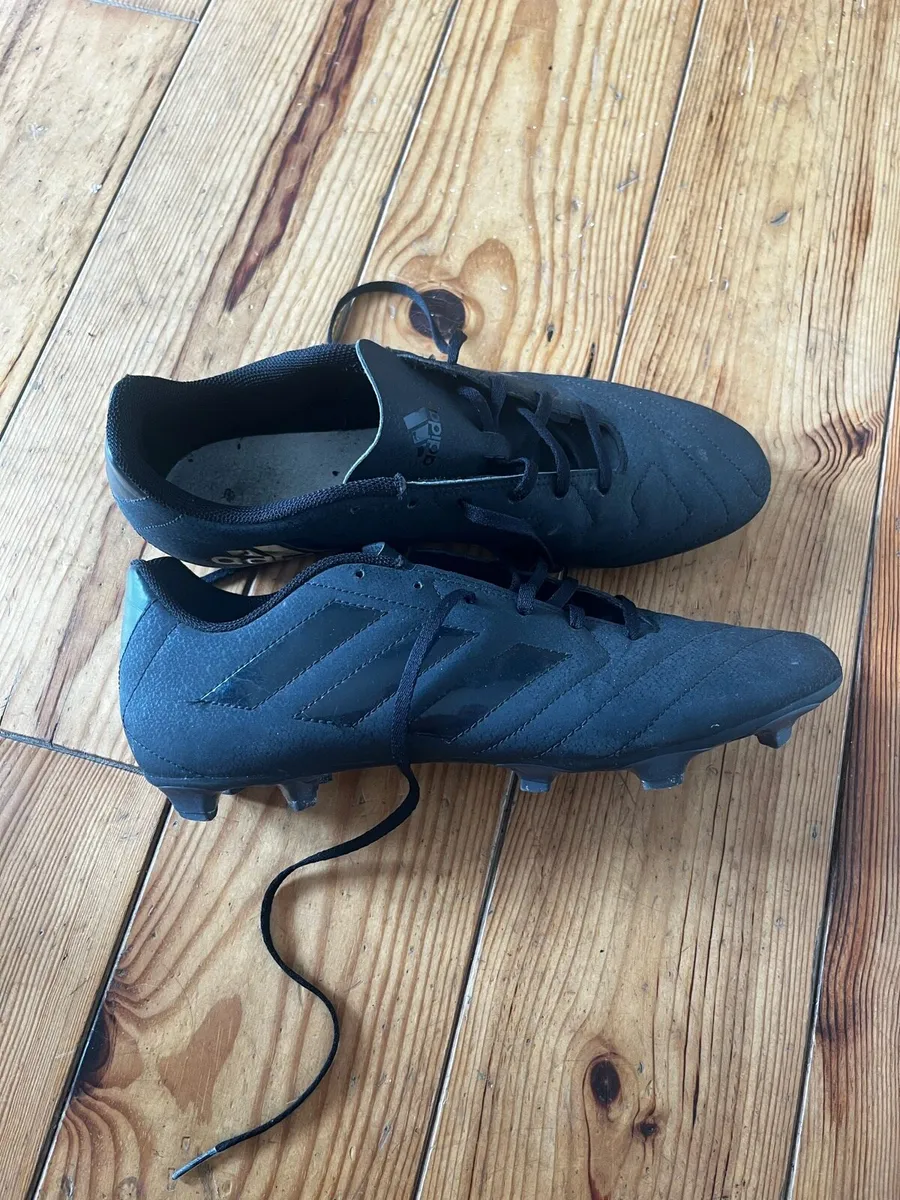 Football boots - Image 2