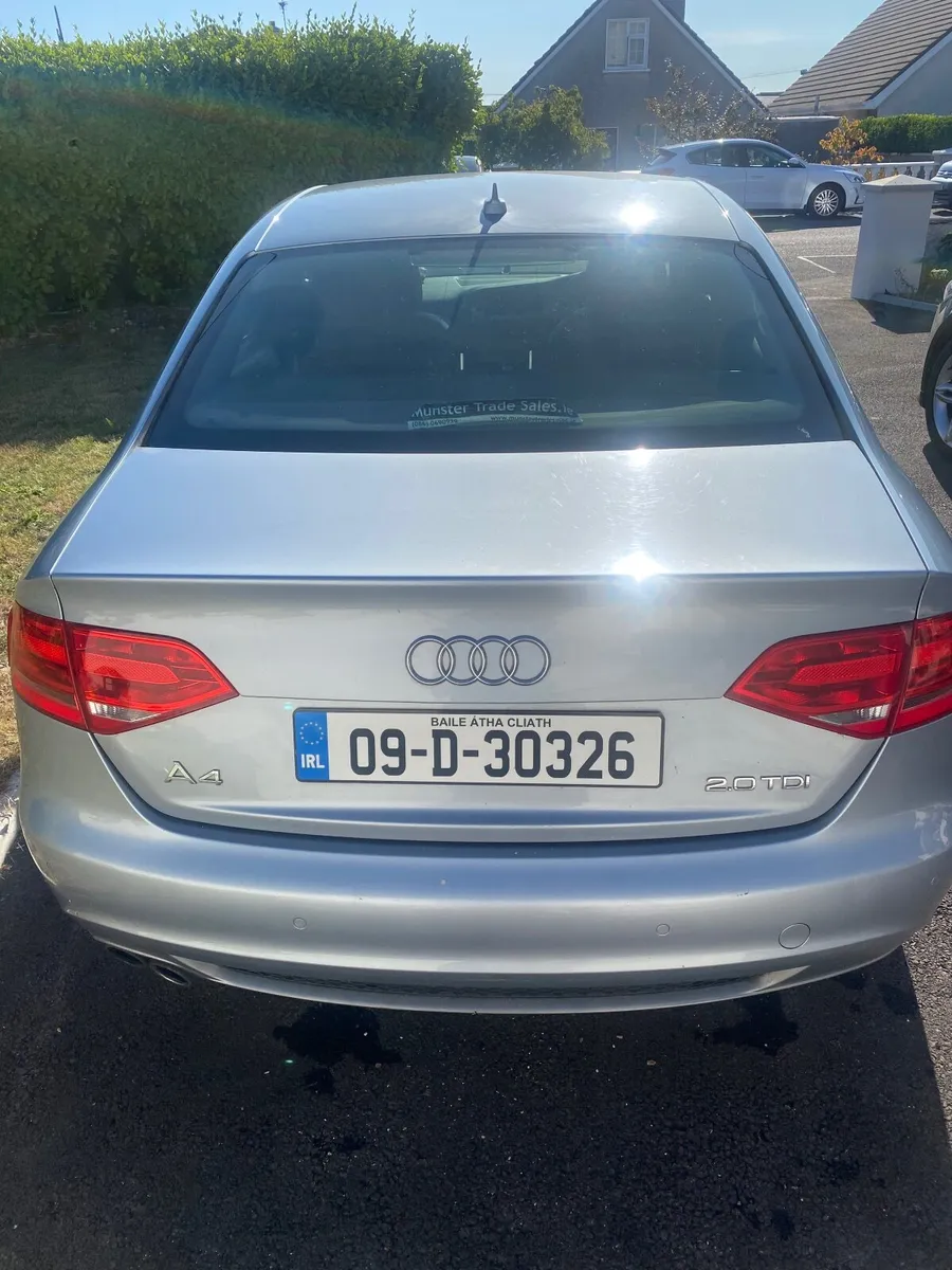 Audi A4 2009 - Image 2