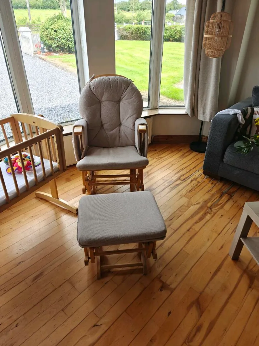 Nursing chair