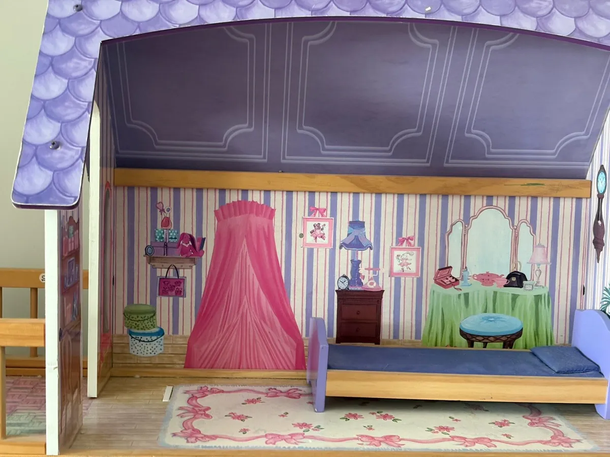Dolls house - Image 2