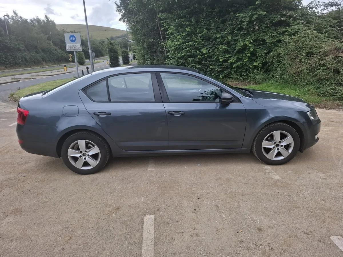 151 Skoda Octavia Active - Image 3