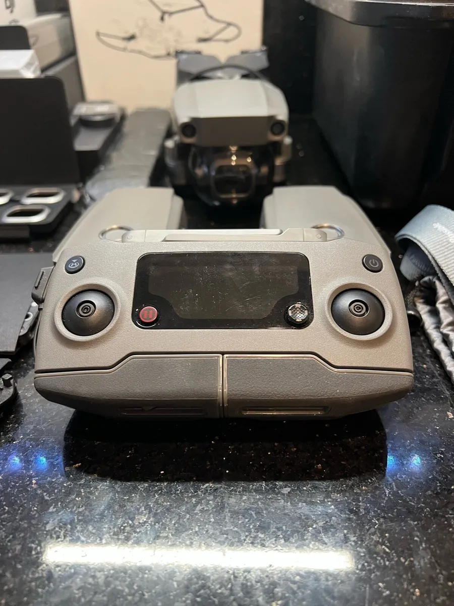 Dji Mavic 2 pro in excellent condition - Image 4