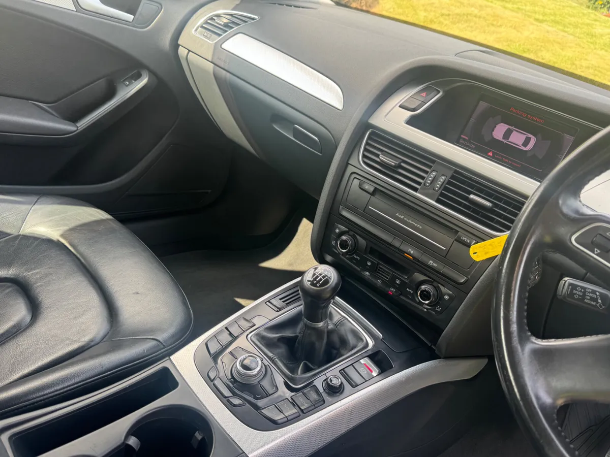 Audi A4 2011 2,0 TDI FULL Leather - Image 2
