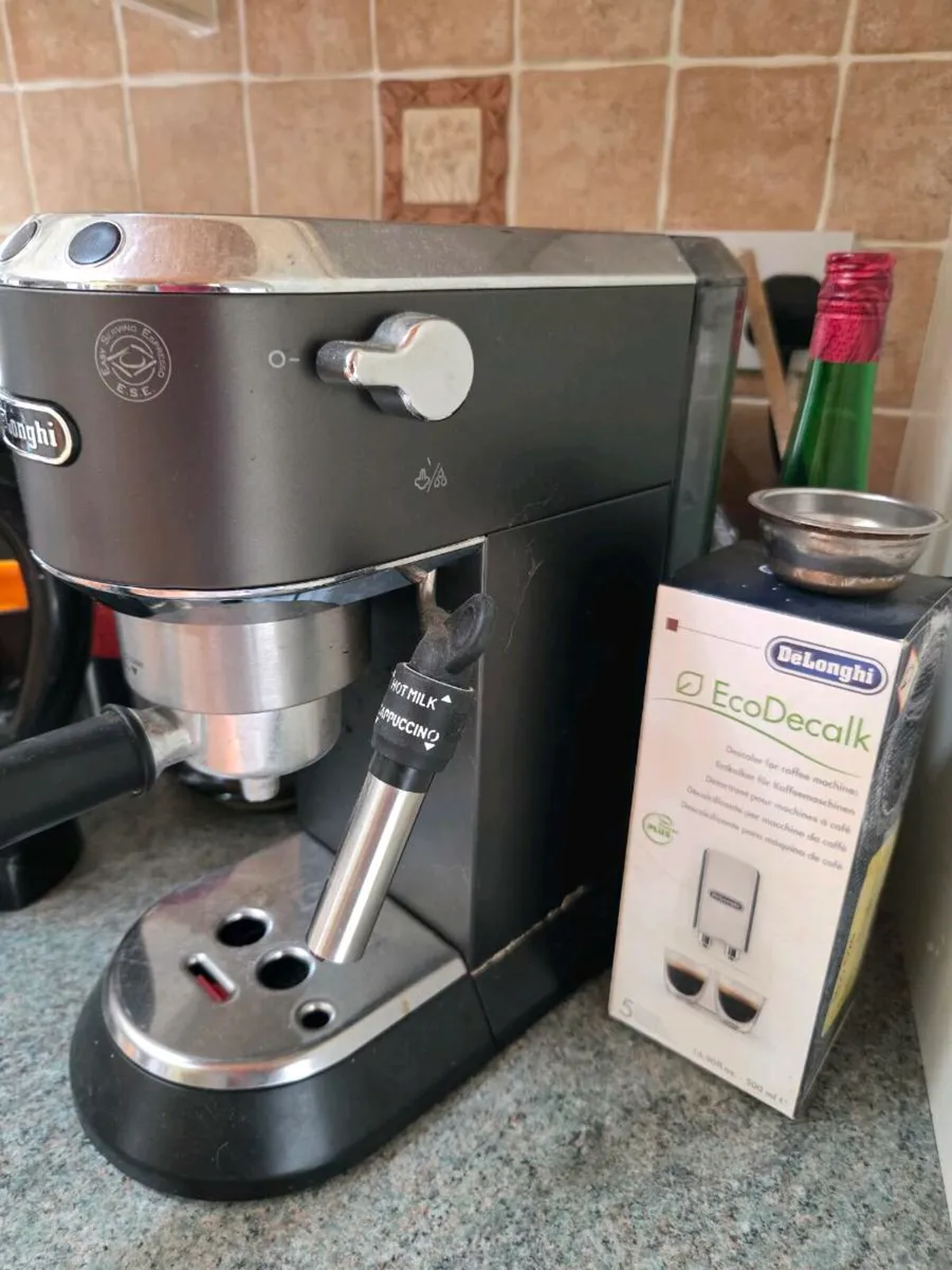 DeLonghi Coffee Machine - Image 2