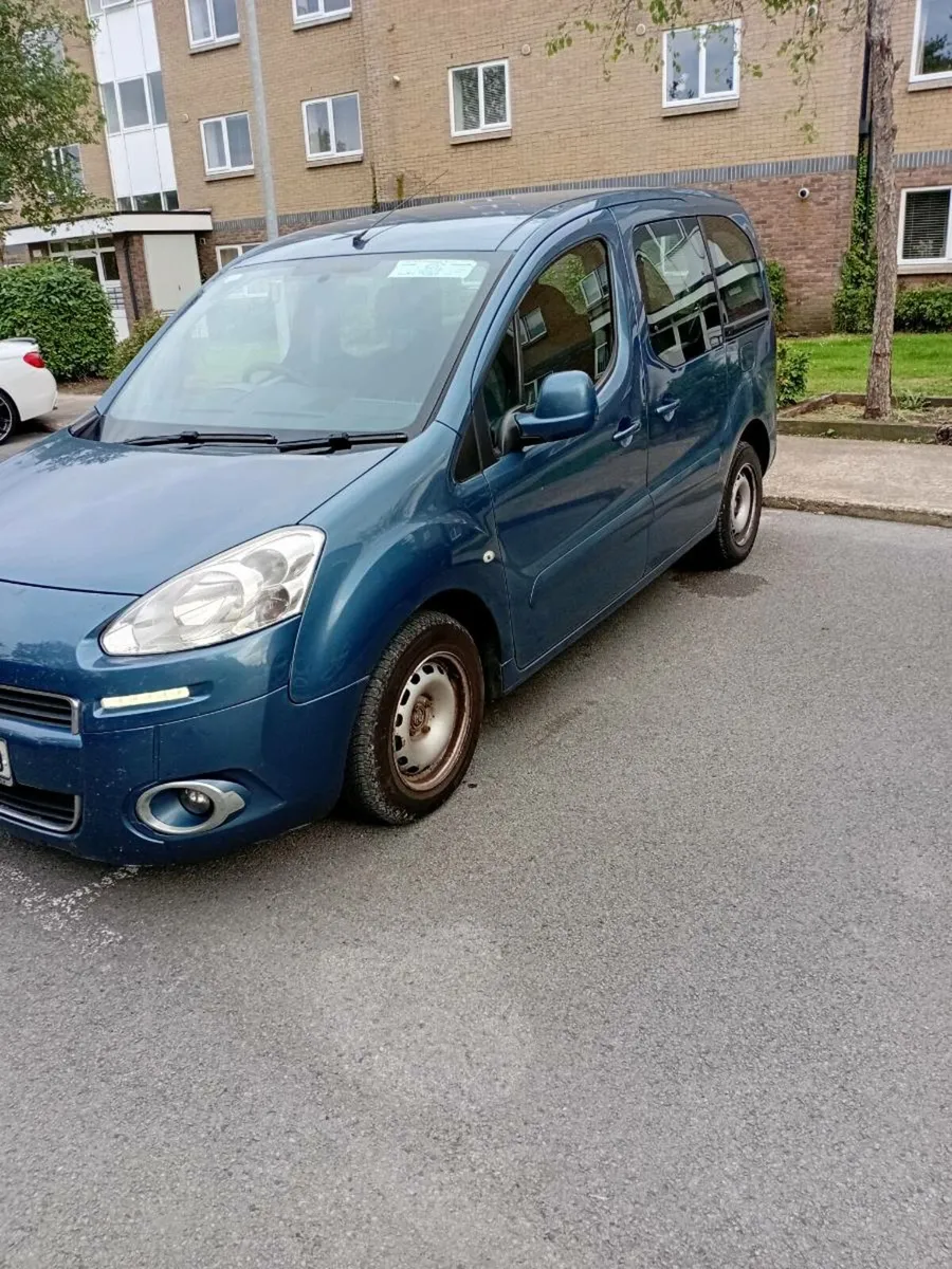 Peugeot partner AUTOMATIC nct and tax - Image 2