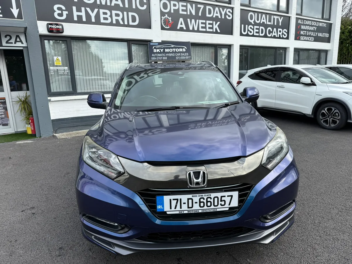 2017 Honda vezel 1.5 Hybrid auto,Leather package - Image 2