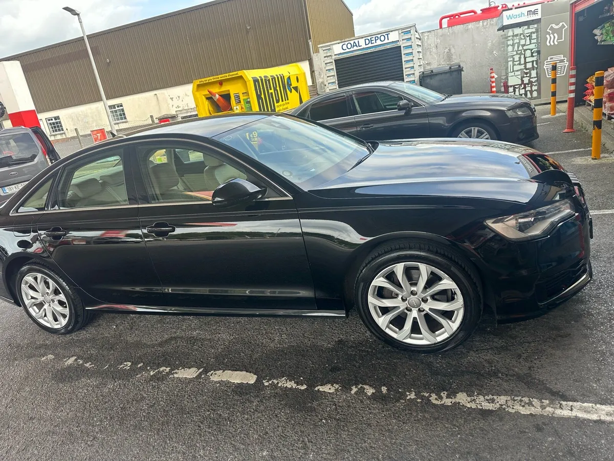 Car - Image 2