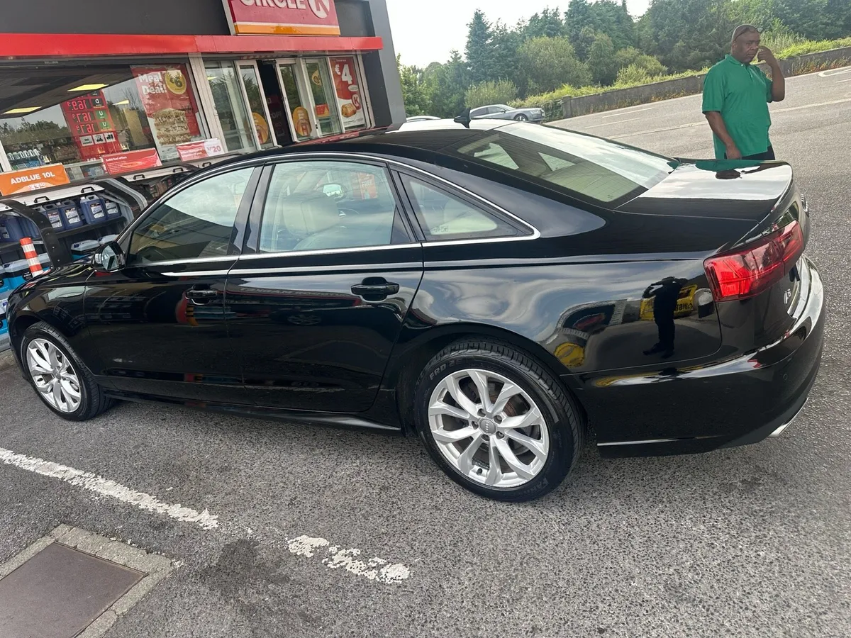 Car - Image 4
