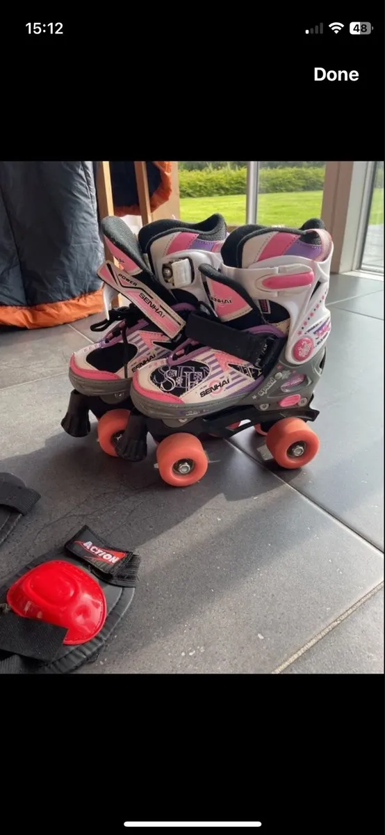 roller skates - Image 1