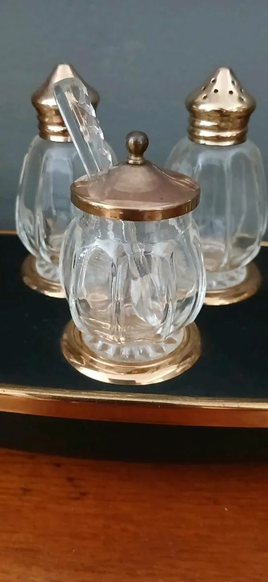 Mid-century Condiment Set On Stand - Image 4