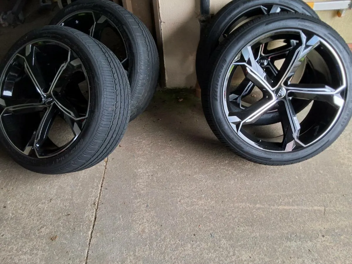 Alloy wheels New with New tyres - Image 2