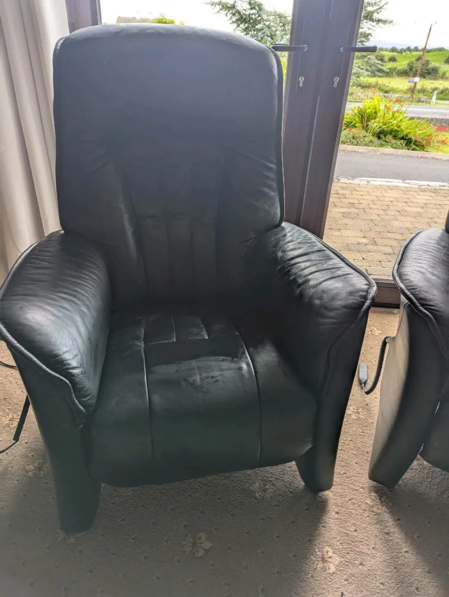 Himolla
Rhine Electric Reclining Chairs - Image 3