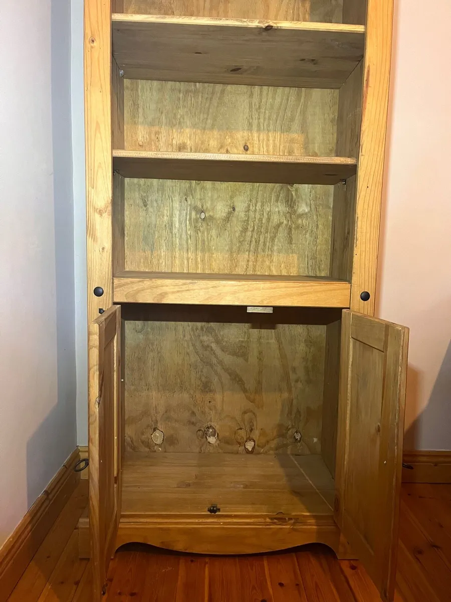 Dresser - Image 3