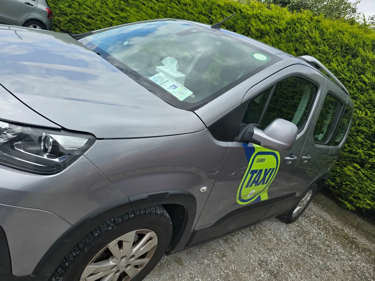 Taxi Peugeot Rifter 2019 - Image 1