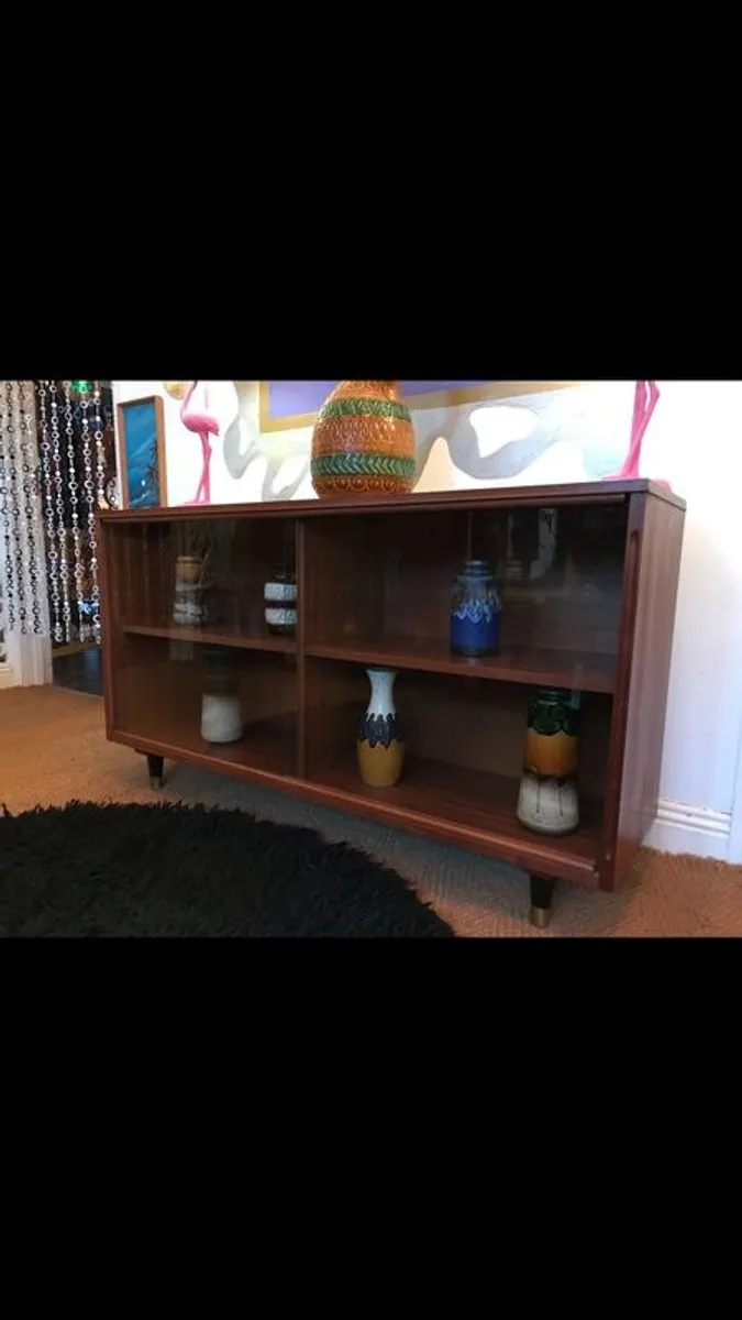 Mid century glass fronted sideboard/cabinet - Image 1
