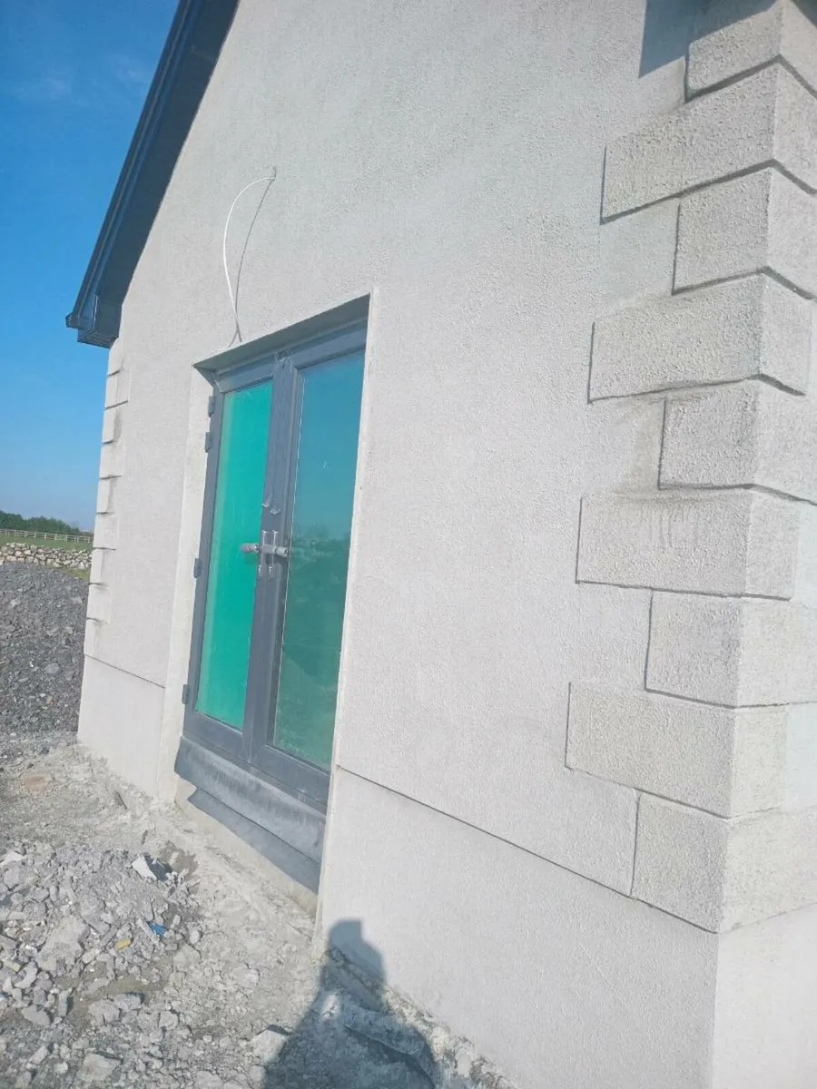 Plasterer - Image 2