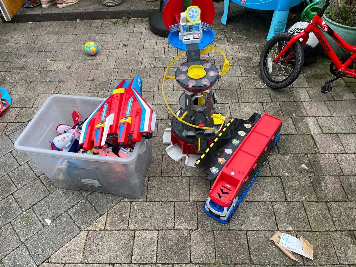 Toys - Image 2