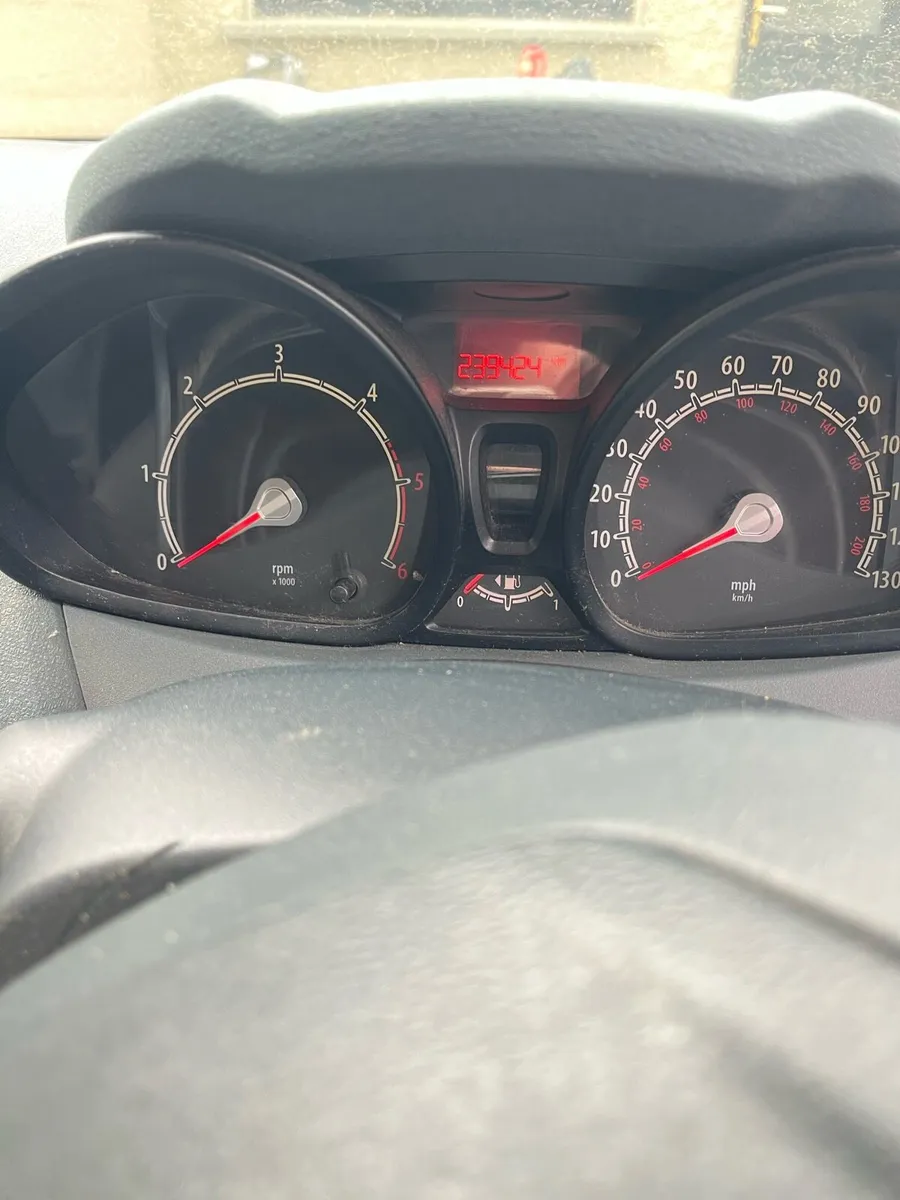 Ford fiesta 1.4 diesel - Image 3