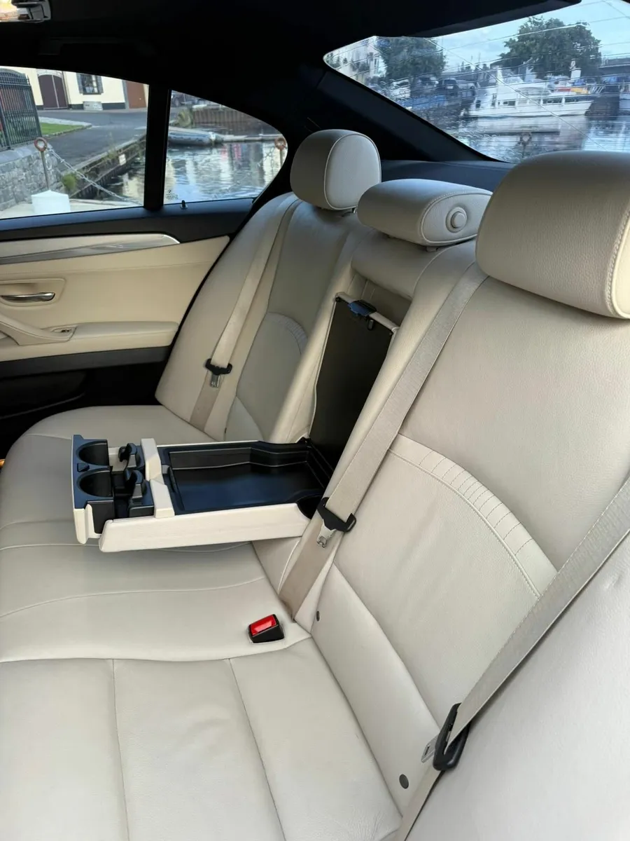 BMW 5-Series 2014 - Image 2