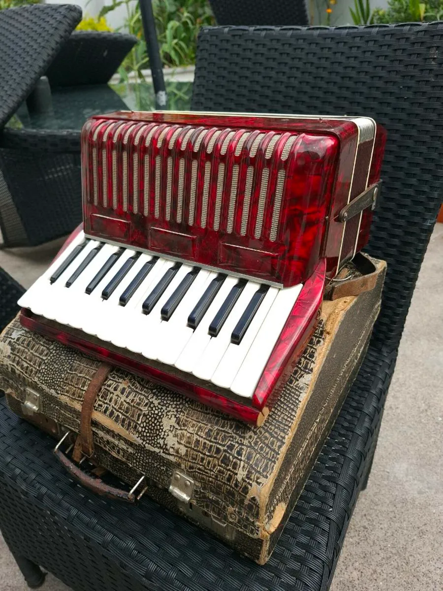 Lovely old Vintage Accordian with Original Case - Image 1