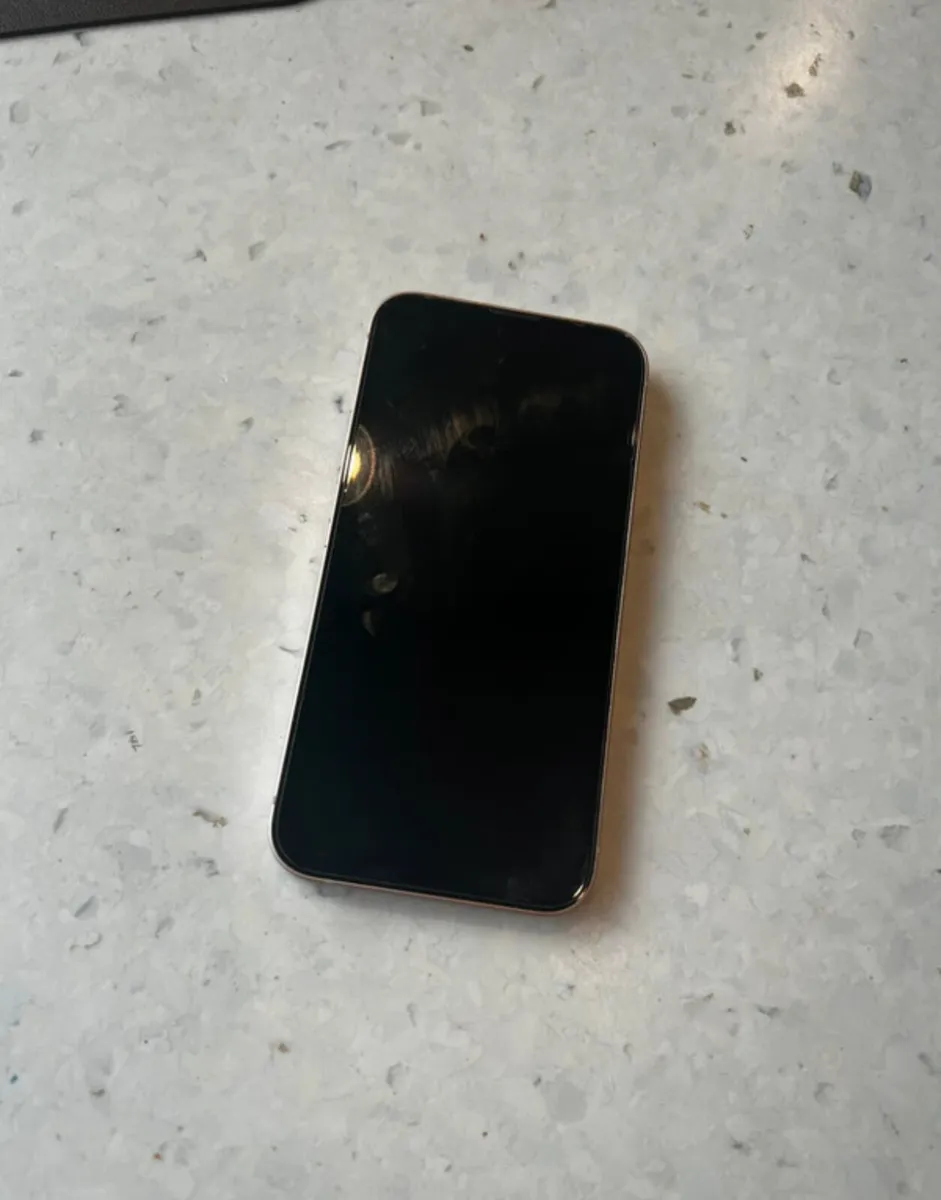 iPhone 13 pink - Image 2
