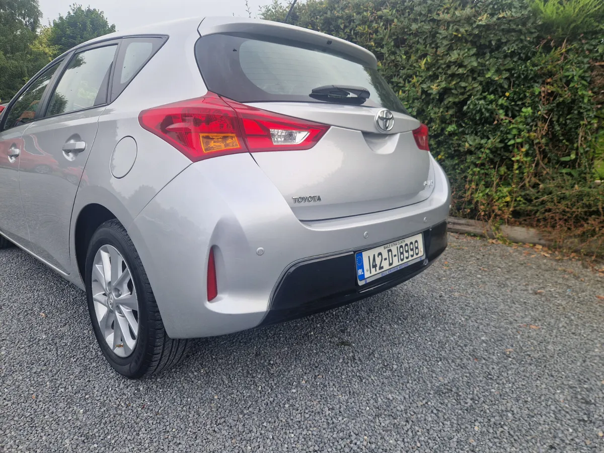 Toyota Auris 1.4 D4D AURA 2014 - Image 3