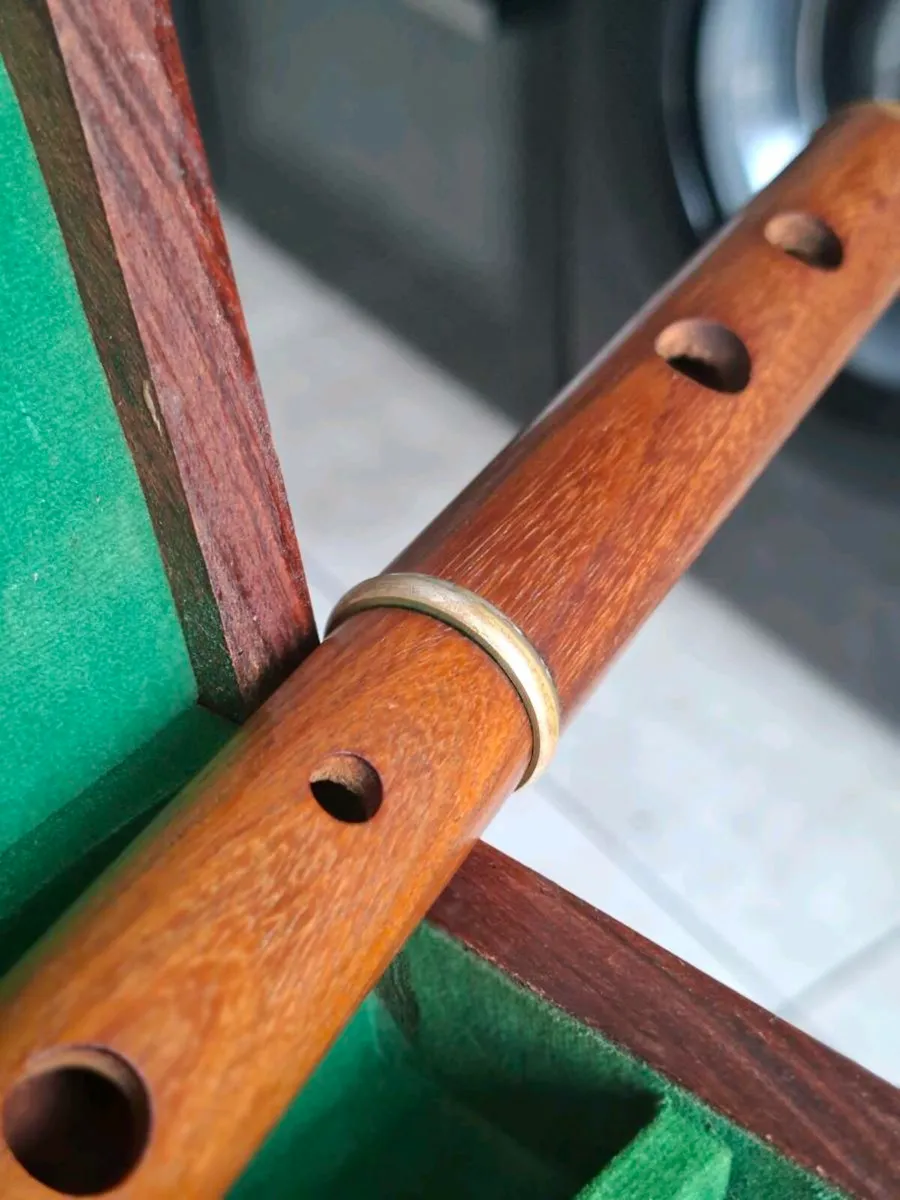 Beautiful Rosewood Traditional Irish Flute - Image 3