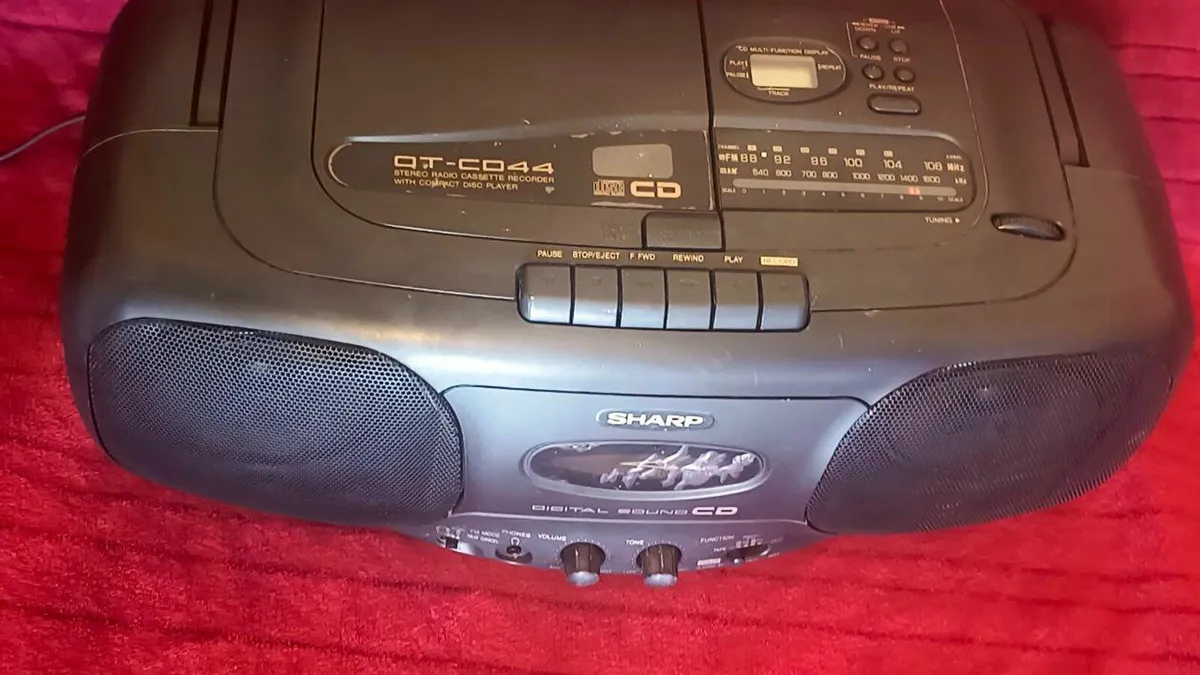 Sharp QT-CD44H Cassette Recorder  CD Tapes - Image 4