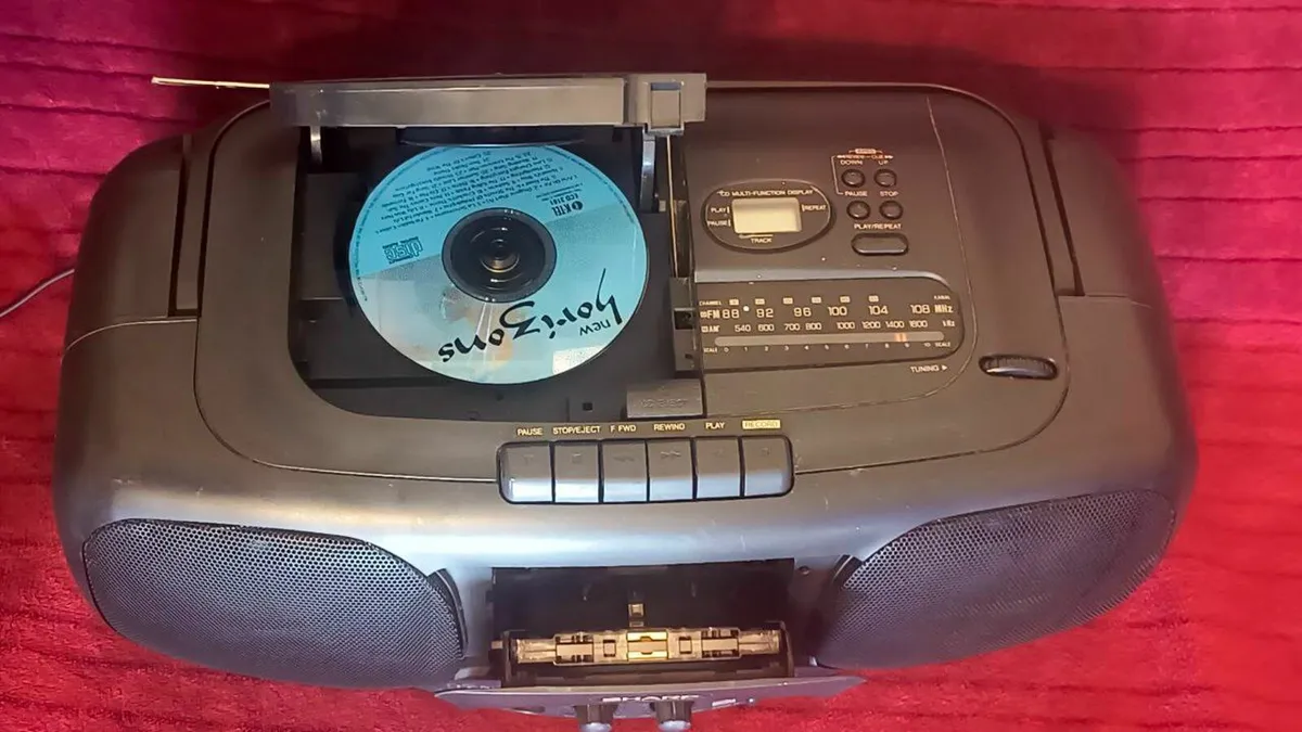 Sharp QT-CD44H Cassette Recorder  CD Tapes - Image 3