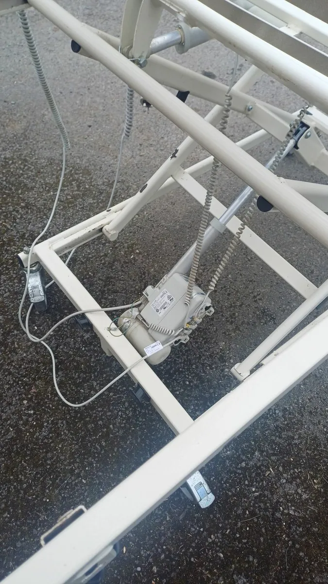 Hospital homecare nursing home bed electric - Image 3