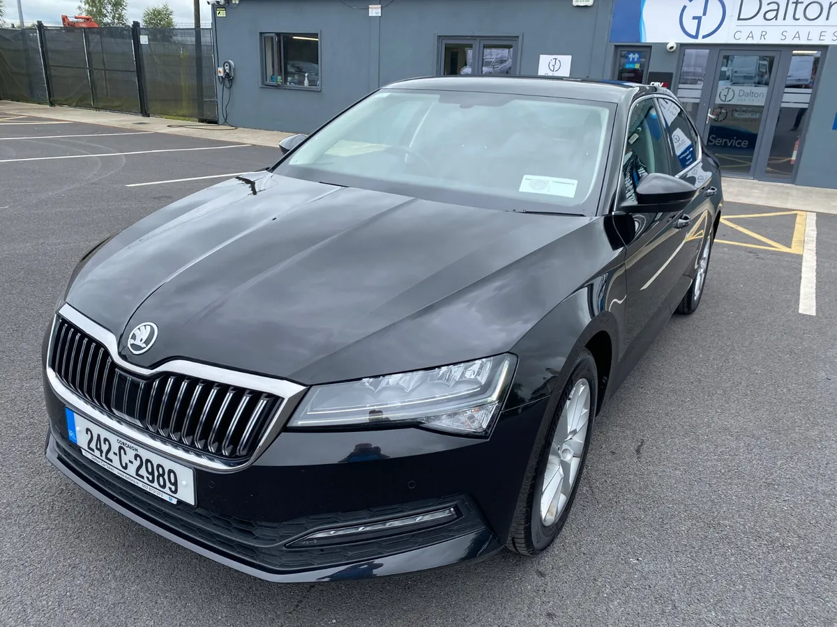 SKODA SUPERB AMBITION DSG AUTO 2024 (242) - Image 1