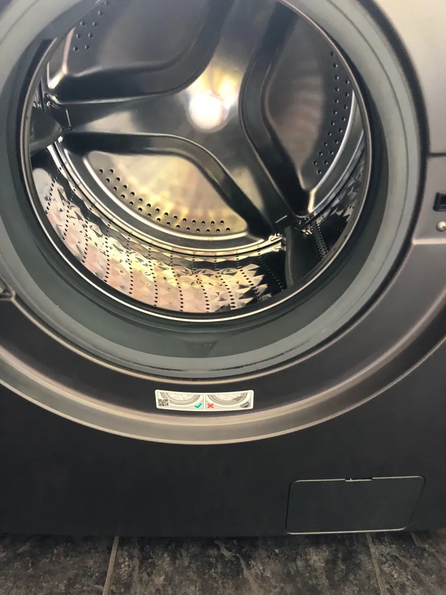 Samsung Washing Machine 1400 spin - Image 3