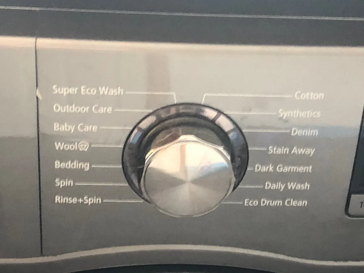 Samsung Washing Machine 1400 spin - Image 4