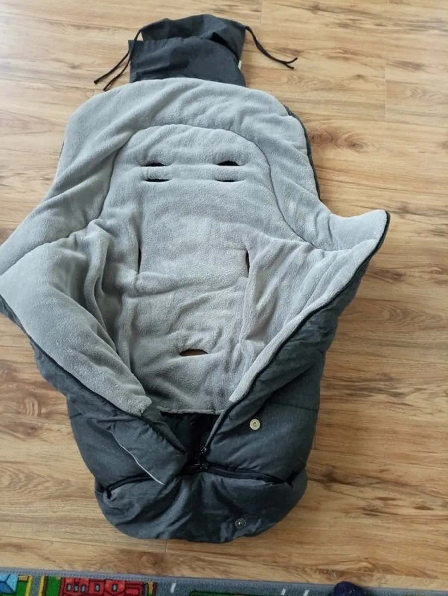 ClevaMama Universal Footmuff for Babies & Toddlers - Image 3