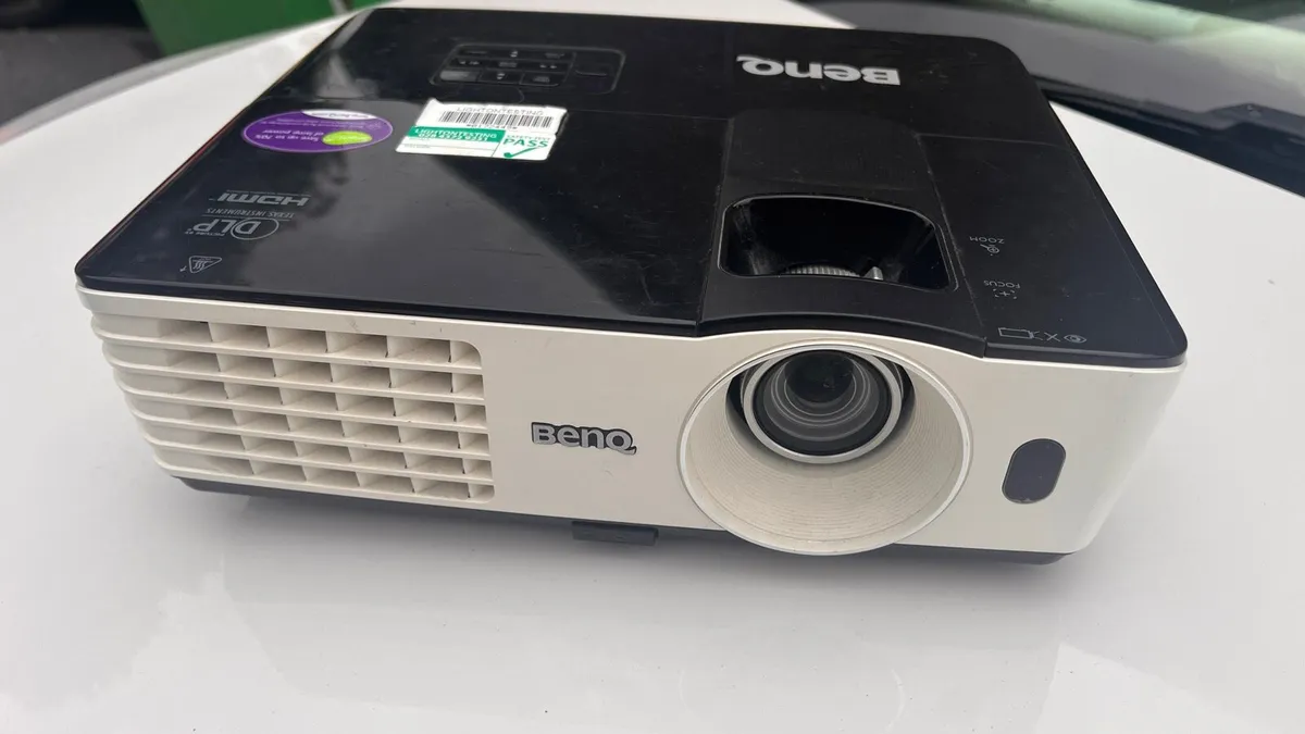 Home Cinema - BenQ Full HD 3D Projector - Image 2