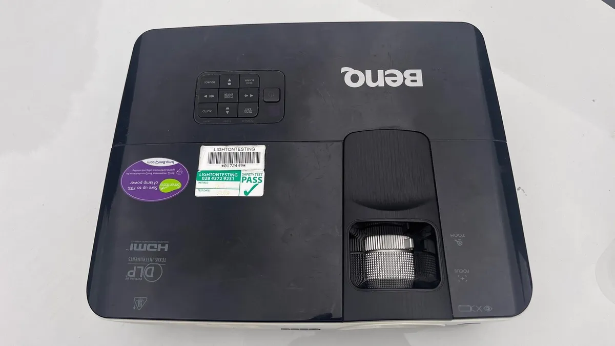 Home Cinema - BenQ Full HD 3D Projector - Image 3
