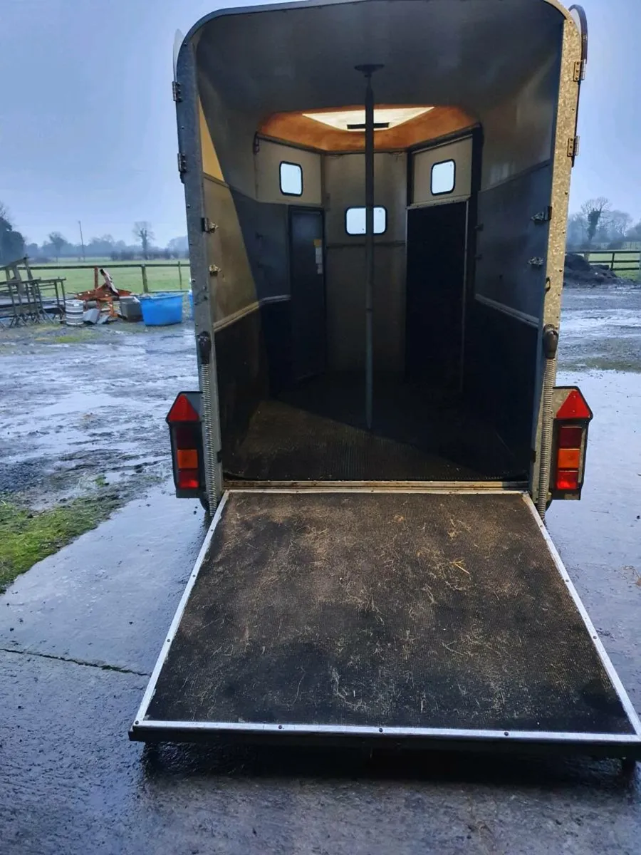 Horse Box - Image 3