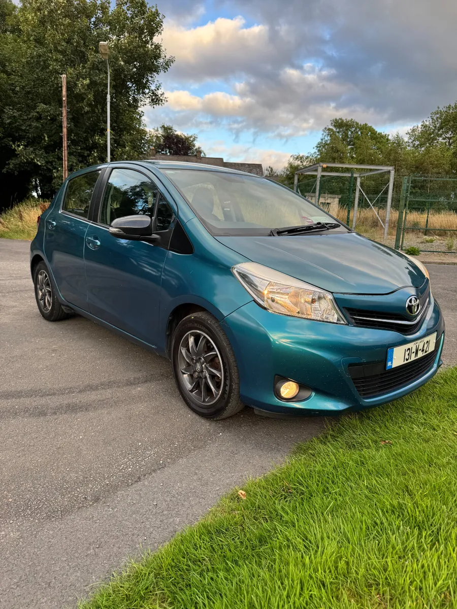 131 Toyota Yaris Sport.. NCT 07/26 - Image 2