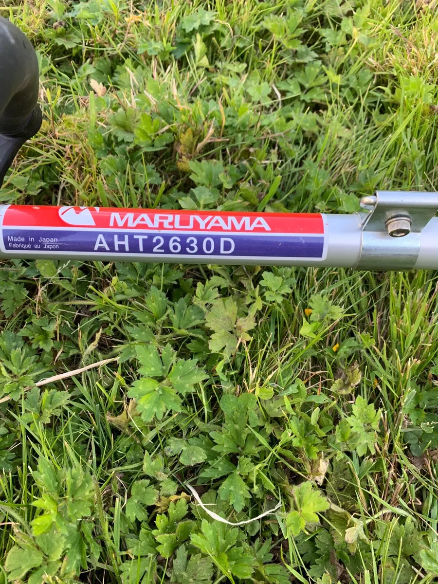 Maruyama long reach hedge strimmmer - Image 1