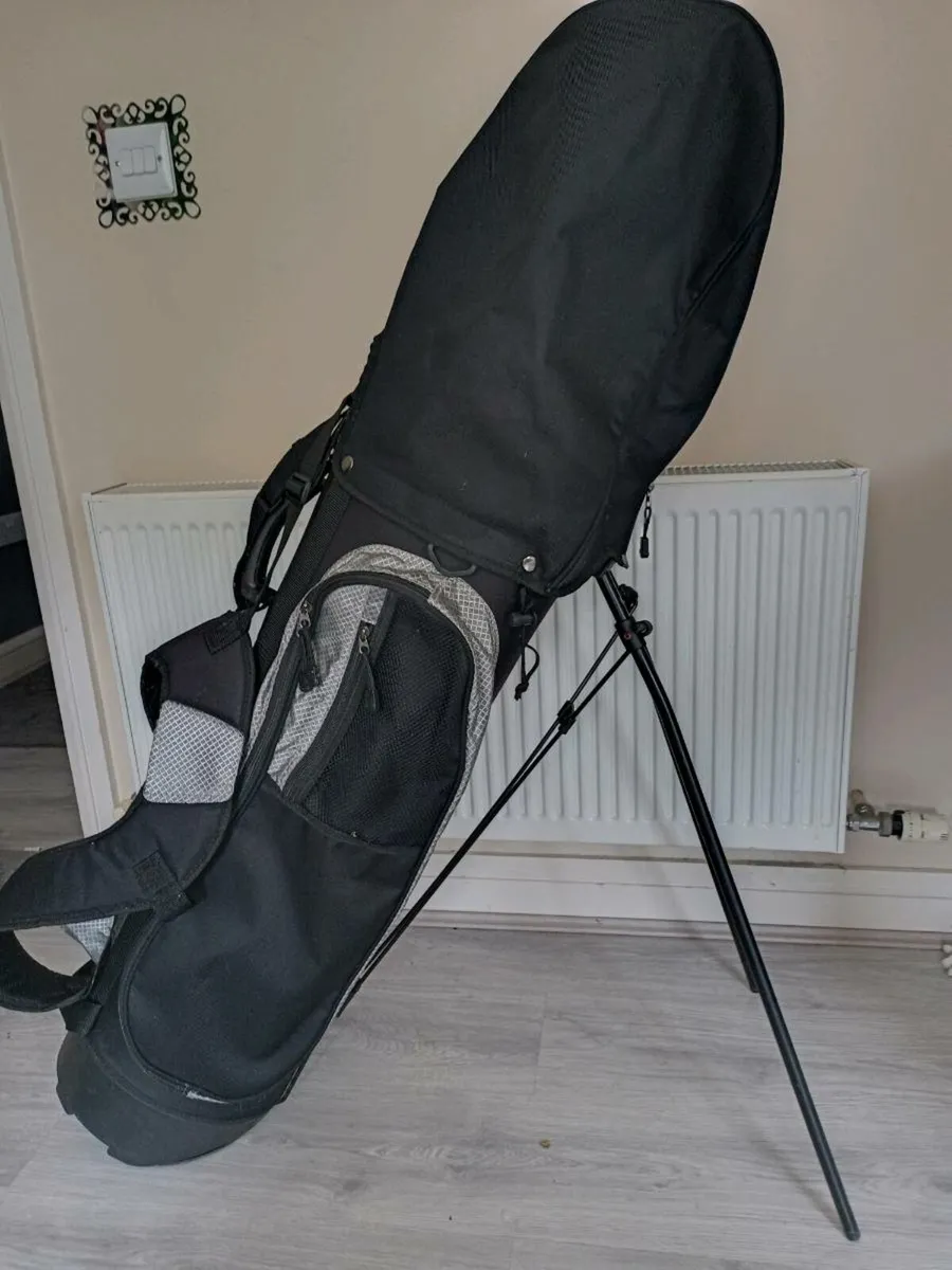 Regal Golf bag with stand. - Image 2