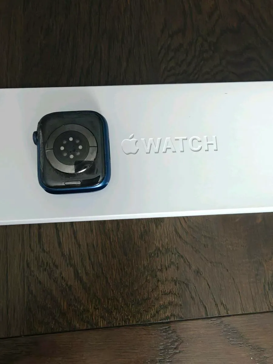 Apple Watch Series 7 - Image 4