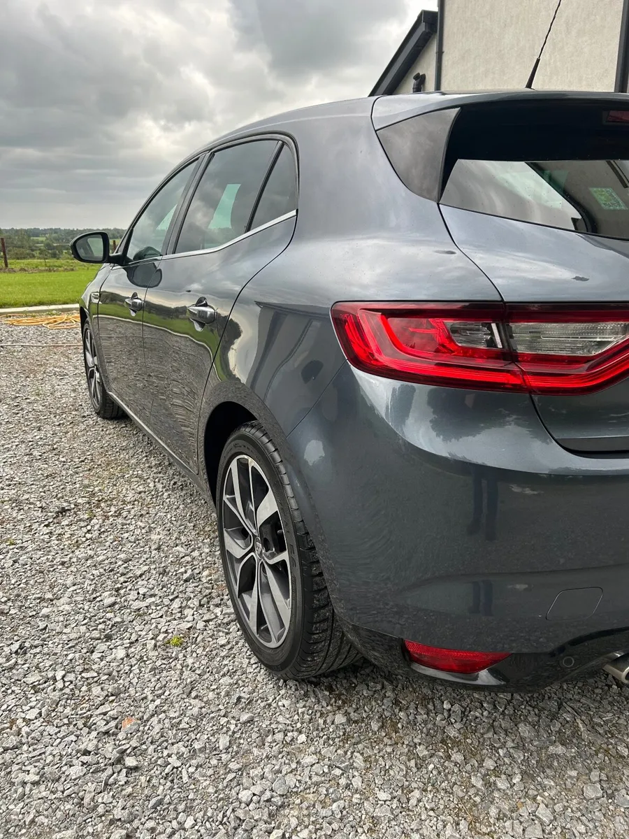 Renault Megane Dynamique S Nav 1.5 DCI 110BHP - Image 4