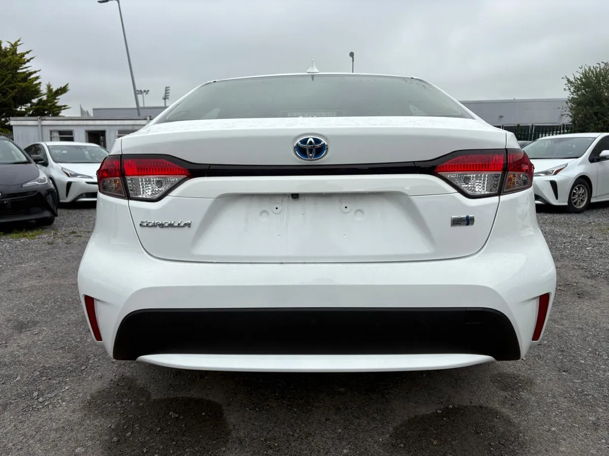 2020 Toyota Corolla 1.8 hybrid automatic - Image 3