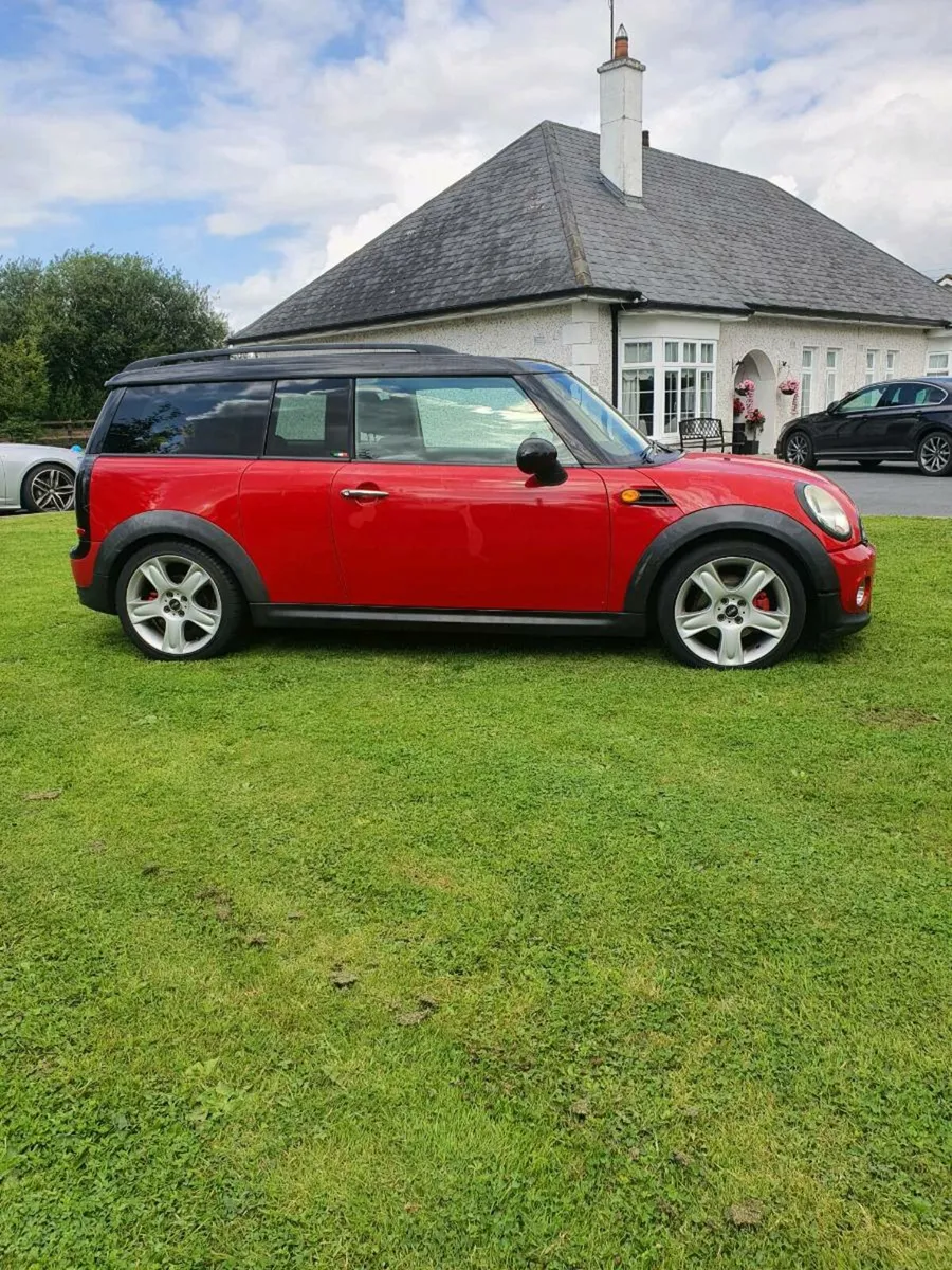 MINI CLUBMAN ESTATE DIESEL 2010 - Image 2